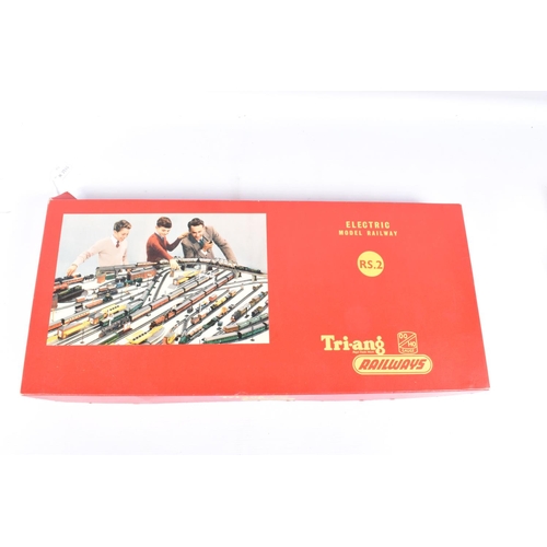 375 - A BOXED TRI-ANG RAILWAYS MODEL RAILWAY SET, No.RS.2, comprising Princess class locomotive 'The Princ... 