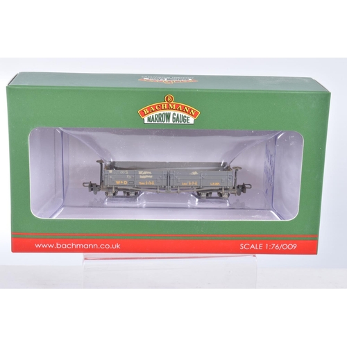 399 - SEVEN BOXED  OO9 NARROW GAUGE BACHMANN BRANCHLINE MODEL WAGONS, to include a Class D Bogie Open Wago... 