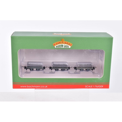 399 - SEVEN BOXED  OO9 NARROW GAUGE BACHMANN BRANCHLINE MODEL WAGONS, to include a Class D Bogie Open Wago... 