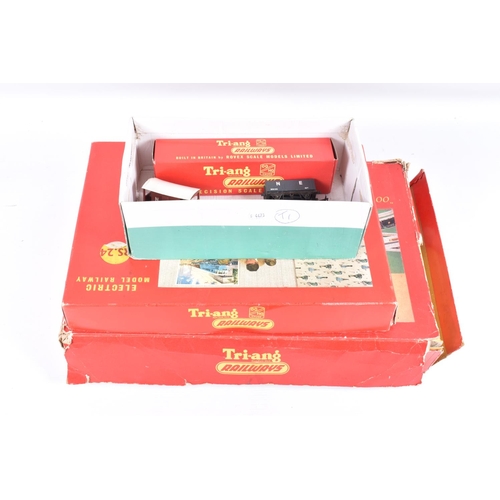 403 - TWO BOXED TRI-ANG RAILWAYS OO GAUGE TRAIN SETS, Passenger Train set, No.RO, comprising Princess clas... 