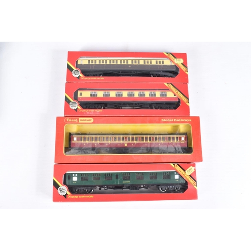 408 - A QUANTITY OF BOXED AND UNBOXED OO GAUGE MODEL RAILWAY ROLLING STOCK, ACCESSORIES AND TRACK ETC., to... 