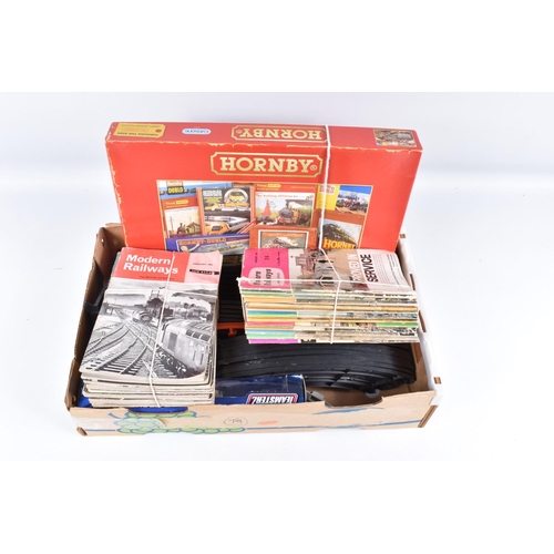 409 - A QUANTITY OF BOXED AND UNBOXED N GAUGE ROLLING STOCK, items by Graham Farish, Arnold, Ibertren, Bac... 