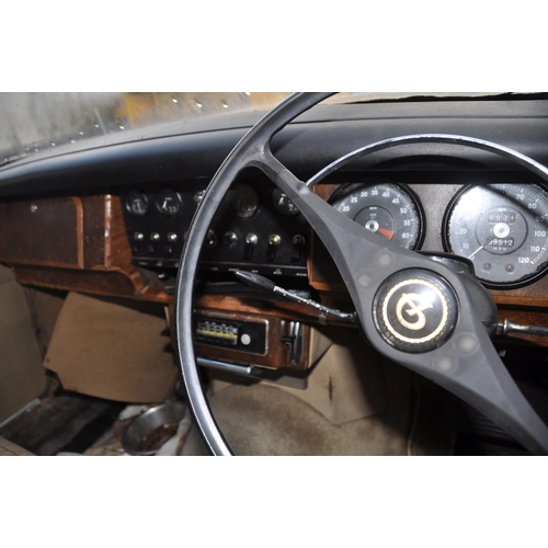 1003 - A 1968 DAIMLER V8 250 SALOON, REGISTRATION NUMBER NHJ 592F, in British racing green, Odometer reads ... 