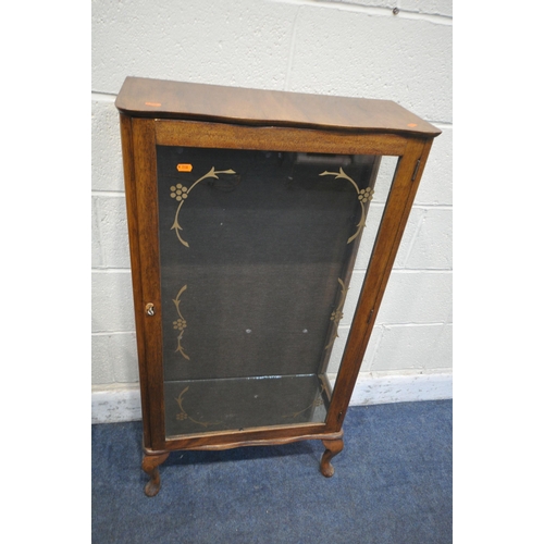 1216 - AN EDWARDIAN MAHOGANY DROP LEAF TABLE, with a single frieze drawer, on square tapered legs and brass... 