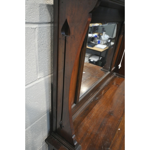 1236 - AN ARTS AND CRAFTS OAK MIRROR BACK SIDEBOARD, with central bevelled mirror, above two drawers and cu... 