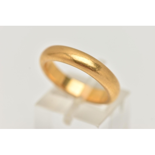 118 - A 22CT GOLD POLISHED RING, approximate band width 4.3mm, hallmarked 22ct Birmingham, ring size N, ap... 