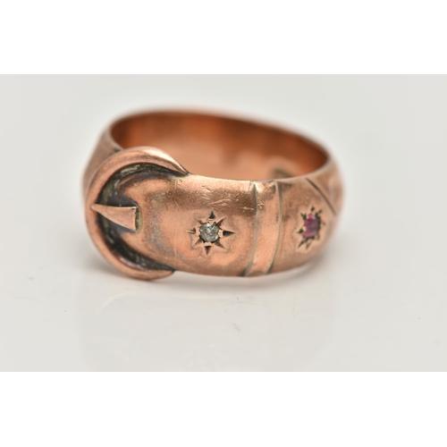 124 - AN EARLY 20TH CENTURY 9CT ROSE GOLD BELT BUCKLE RING, wide band approximate band width 9.5mm, star s... 