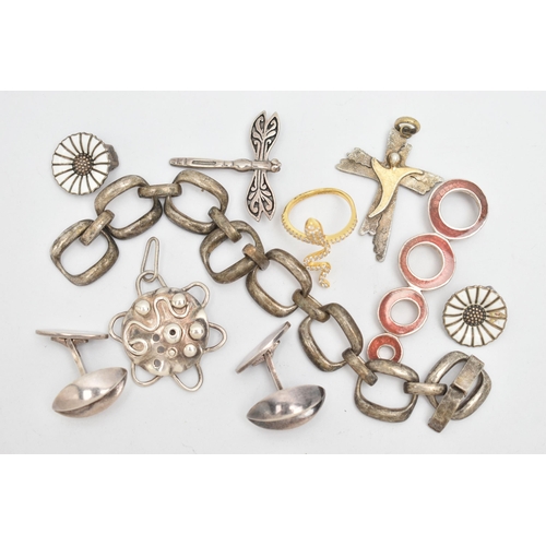 138 - A SMALL ASSORTMENT OF JEWELLERY, to include a pair of Danish clip on daisy earrings, stamped 'AM' st... 