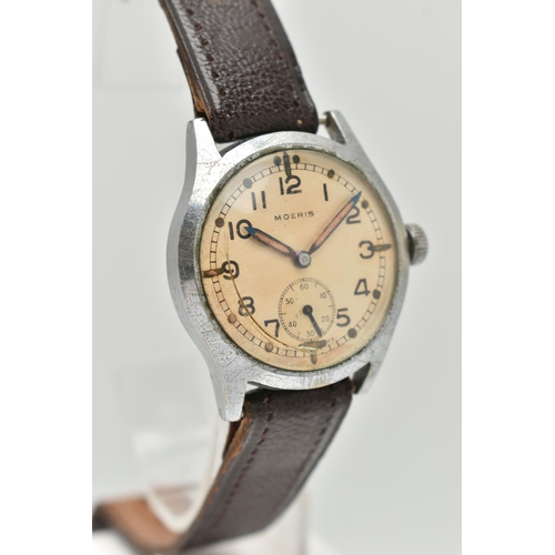 20 - A GENTS MILITARY 'MOERIS' WRISTWATCH, manual wind, round discolored silver dial signed 'Moeris', Ara... 