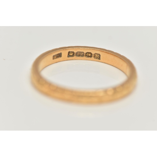 6 - A 22CT GOLD BAND RING, polished band with etched detail, approximate width 2.5mm, hallmarked 22ct Bi... 