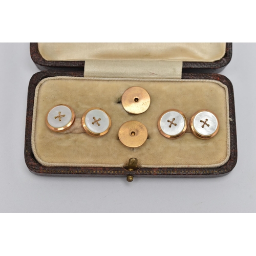 7 - A CUFFLINK AND DRESS STUD SET, a pair of yellow metal and mother of pearl chain link cufflinks, with... 