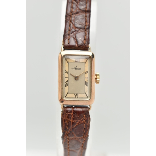 71 - A LADIES EARLY 20TH CENTURY 9CT GOLD WRISTWATCH, A  BROOCH AND PART CURB LINK BRACELET, manual wind ... 