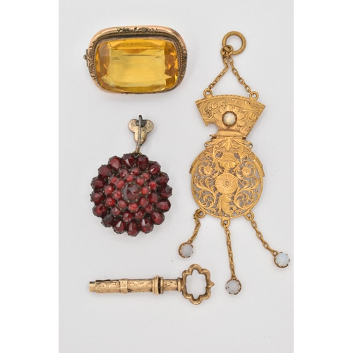 82 - A SELECTION OF LATE 19TH CENTURY TO EARLY 20TH CENTURY JEWELLERY ITEMS, to include a late Victorian ... 