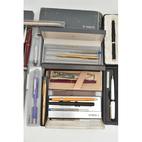 177 - ASSORTED PENS, to include a boxed 'Parker' ball point pen, two boxed 'Parker' fountain pen, two coll... 