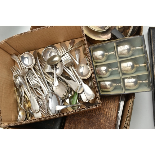 197 - A BOX OF ASSORTED WHITE METAL, to include a cased set of fish eaters, a set of tea knives, two posey... 