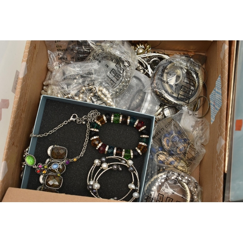 203 - A BOX OF ASSORTED COSTUME JEWELLERY, to include various beaded necklaces, chain necklaces, brooches,... 