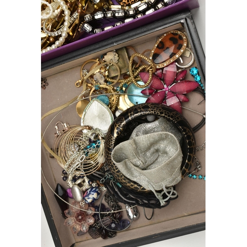 203 - A BOX OF ASSORTED COSTUME JEWELLERY, to include various beaded necklaces, chain necklaces, brooches,... 