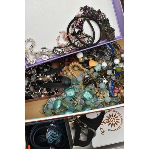 203 - A BOX OF ASSORTED COSTUME JEWELLERY, to include various beaded necklaces, chain necklaces, brooches,... 