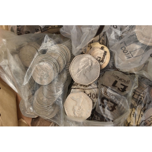 218 - A CARDBOARD BOX CONTAINING MIXED COINS FROM MID TO LATE 20TH CENTURY