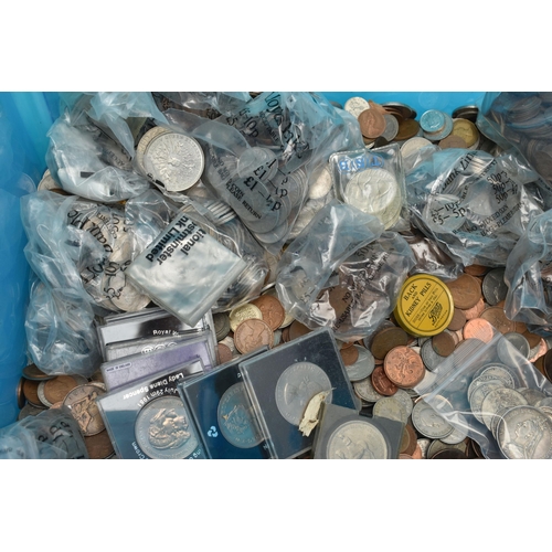 221 - A LARGE PLASTIC BOX CONTAINING MIXED UK PRE 20th Century Coins victoria Crowns, Other silver,Old £1 ... 