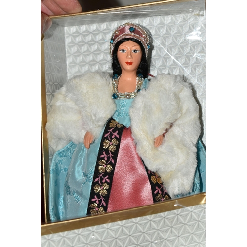 322 - A COLLECTION OF BOXED PEGGY NISBET COLLECTOR'S COSTUME DOLLS, comprising Henry VIII, three Anne of C... 