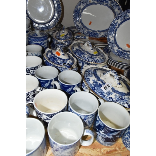 330 - A QUANTITY OF BLUE AND WHITE DINNER WARES, over one hundred pieces, to include Keeling & Co Marlboro... 