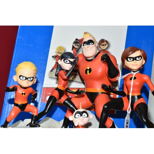 380 - TWO BOXED ENESCO DISNEY PIXAR 'INCREDIBLES 2' FIGURES, comprising 'Everyone is Special' A29295 figur... 