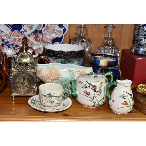 422 - A GROUP OF LATE 19TH/EARLY 20TH CENTURY CERAMICS, comprising a small Japanese hand painted teapot, m... 