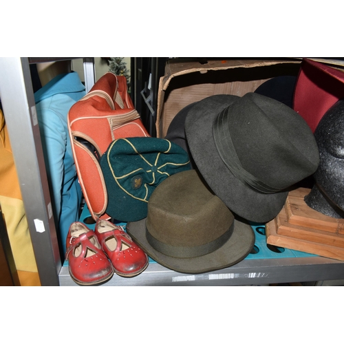 429 - A COLLECTION OF VINTAGE SUITCASES, TRUNKS, BAGS AND HATS, comprising a navy blue and white Revelatio... 