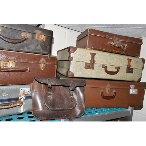 429 - A COLLECTION OF VINTAGE SUITCASES, TRUNKS, BAGS AND HATS, comprising a navy blue and white Revelatio... 