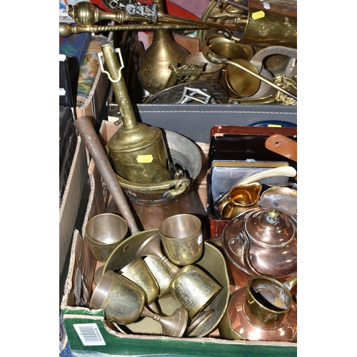 508 - A BOX AND A SUITCASE OF METAL WARES AND SUNDRY ITEMS, to include copper jugs and kettles, a brass sa... 