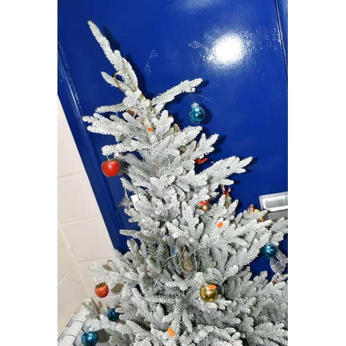 537 - A BOX AND LOOSE CHRISTMAS TREE, LIGHTS AND DECORATIONS, to include a snow effect Christmas tree, app... 