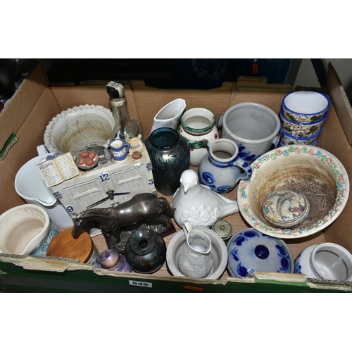 545 - SIX BOXES AND LOOSE CERAMICS, GLASS WARES AND SUNDRY ITEMS, to include two art glass vase, tallest i... 