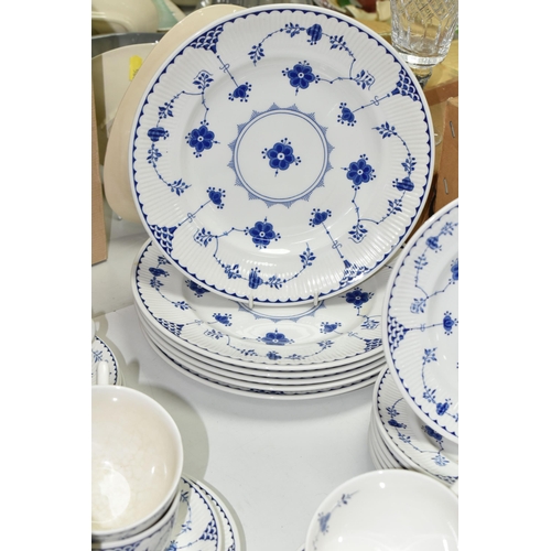 548 - MASON'S, FURNIVALS AND FRANCISCAN 'DENMARK' TEA AND DINNER WARES, comprising six dinner plates, teap... 