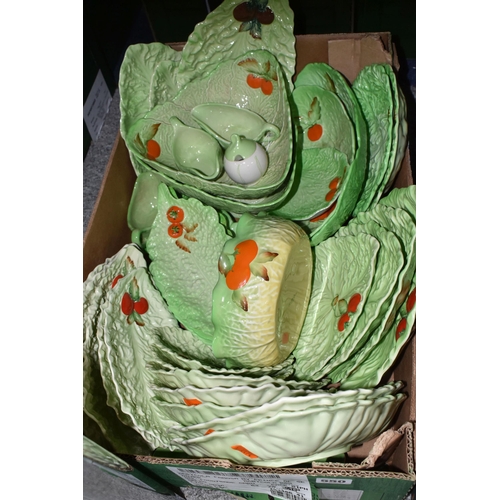 550 - A BOX OF CARLTON WARE LETTUCE LEAF PATTERN TABLE WARES ETC, to include graduated plates and bowls, s... 