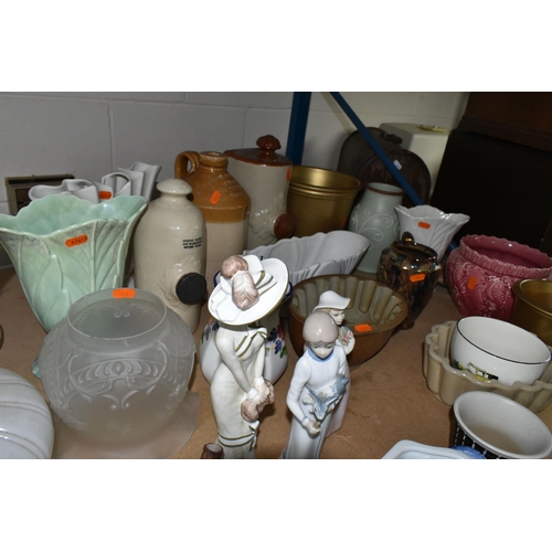 591 - A QUANTITY OF CERAMICS, comprising a Denby 'Burlington' planter, a Castle Ceramics Langs Supreme Sco... 