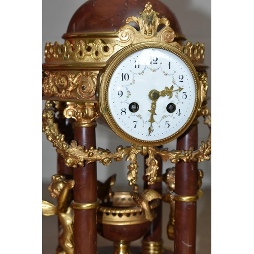 602 - A LATE 19TH CENTURY MARBLE AND GILT METAL MANTEL CLOCK IN THE FORM OF A FOUR COLUMN ROTUNDA TEMPLE, ... 