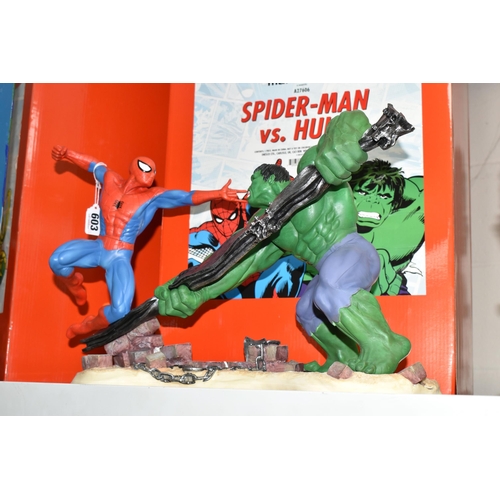 603 - A BOXED ENESCO MARVEL 'SPIDER-MAN VS HULK' FIGURE GROUP, depicting the two superheroes in an action ... 