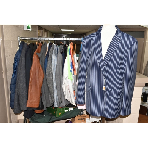 627 - A QUANTITY OF GENTLEMEN'S CLOTHING AND ACCESSORIES, to include a Gurteen striped blazer, UK size 48R... 