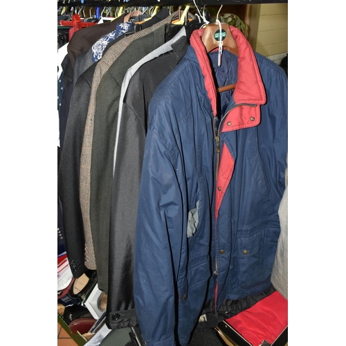 630 - A LARGE QUANTITY OF GENTLEMEN'S CLOTHING AND ACCESSORIES, to include eight suits, rain jackets, over... 