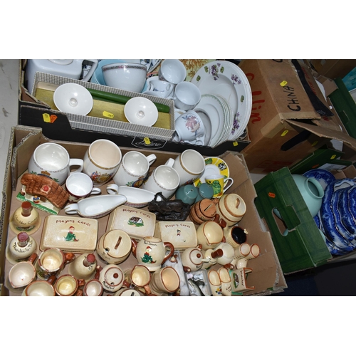 669 - SIX BOXES AND LOOSE CERAMICS, to include a collection of vintage souvenir chalkware, Royal commemora... 