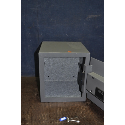 1051 - A YALE ELECTRONIC PERSONAL SAFE with two keys, digital read out and code width 35cm depth 35cm heigh... 