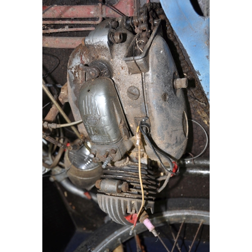 1081 - A VINTAGE RALEIGH GADABOUT AUTOCYCLE FOR RESTORATION in dismantled condition, parts include a Villie... 