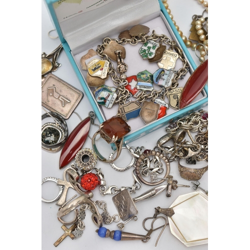 38 - AN ASSORTMENT OF SILVER AND WHITE METAL JEWELLERY, to include pendant necklaces, rings, bracelets, e... 