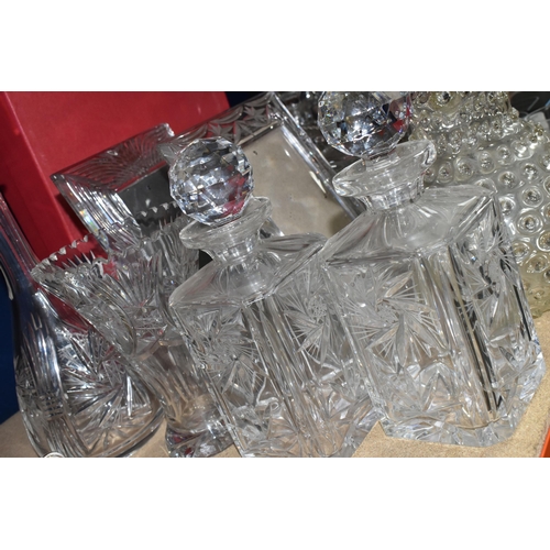 402 - A QUANTITY OF CUT CRYSTAL GLASSWARE, comprising a boxed Stuart Crystal 'Starburst' bottle stopper, a... 