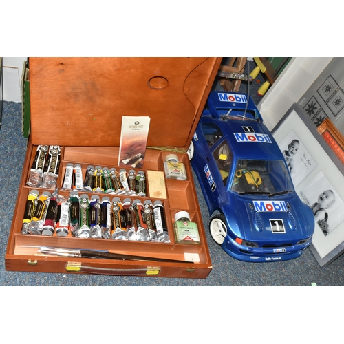 449 - A BOX AND LOOSE ARTIST QUALITY OIL PAINT SET, TABLE EASEL, PICTURES AND SUNDRY ITEMS, to include a R... 