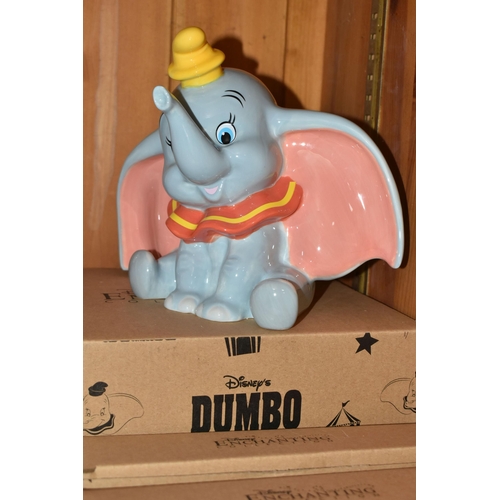 457 - A GROUP OF BOXED ENESCO DUMBO PLAQUES AND MONEY BANKS, from Disney Enchanting Collection, comprising... 