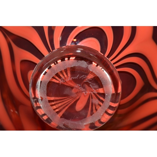 458 - A RICHARD P GOLDING, A CONTEMPORARY STUDIO GLASS FOOTED BOWL SIGNED AND DATED 2012, trailed red glas... 