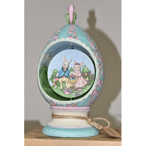 461 - A GROUP OF BOXED ENESCO JIM SHORE EASTER FIGURES, comprising Grey Rabbit Garden Statue no 6001601, F... 