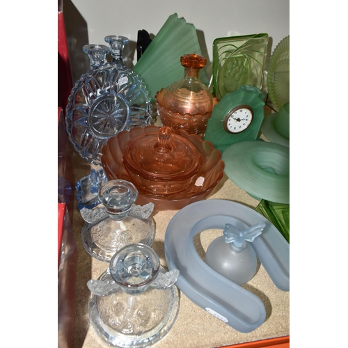 463 - A GROUP OF DECORATIVE GLASS WARE, to include uranium glass dressing table items, including a figural... 